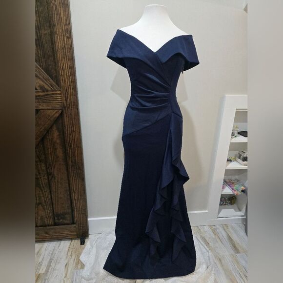 Xscape PATTI LONG OFF THE SHOULDER SCUBA CREPE DRESS NWT size 6 Blue - Picture 3 of 5